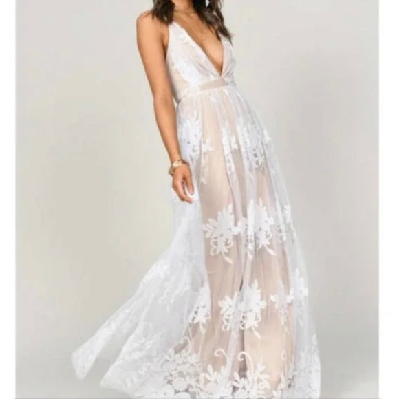 Luxxel Halle Maxi Dress with Velvet Flower Detail White Size M - Picture 2 of 8